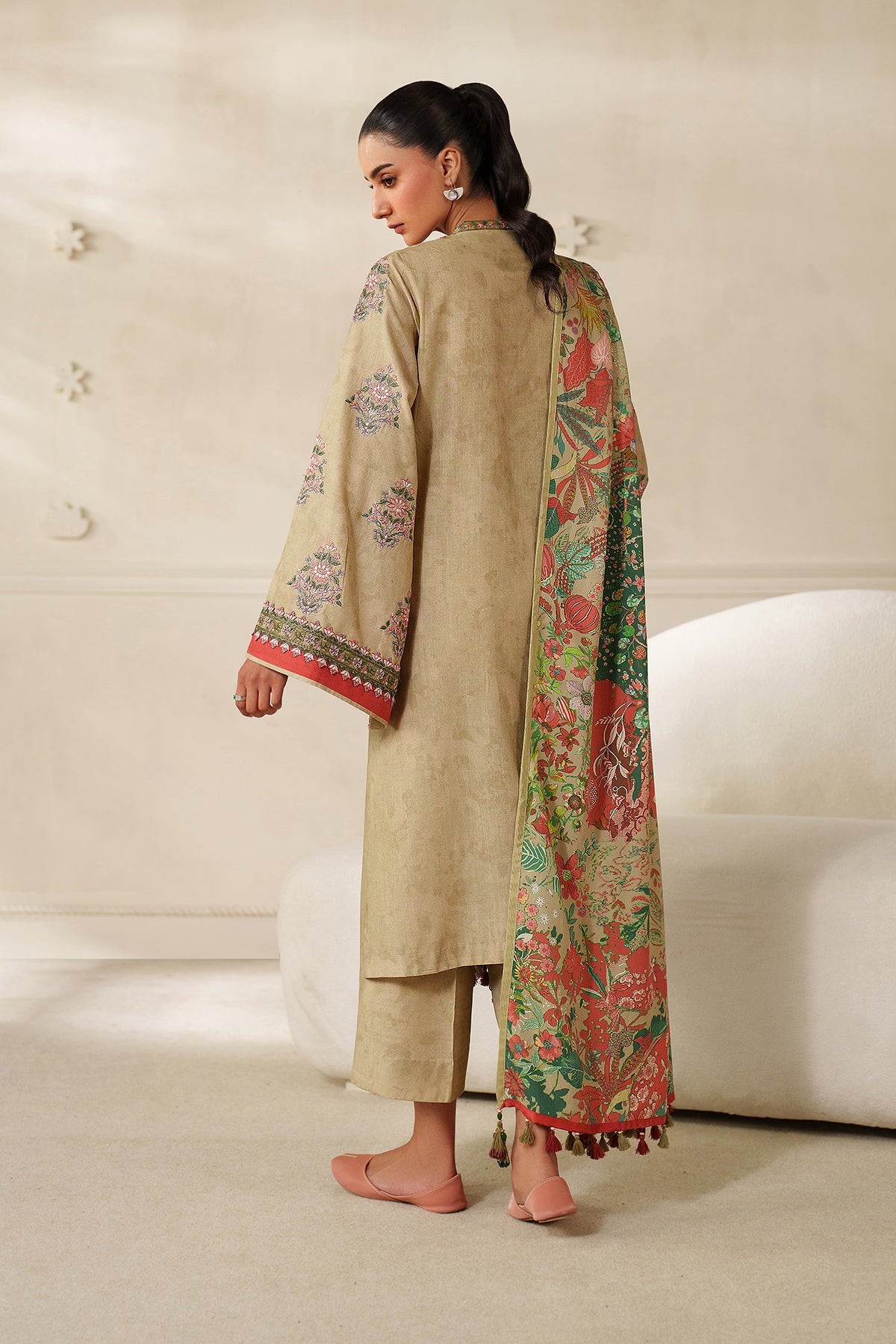 EMBROIDERED KHADDAR UF-4342