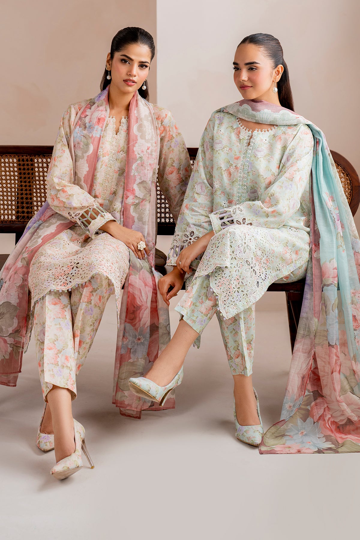 EMBROIDERED PRINTED LAWN UF-718