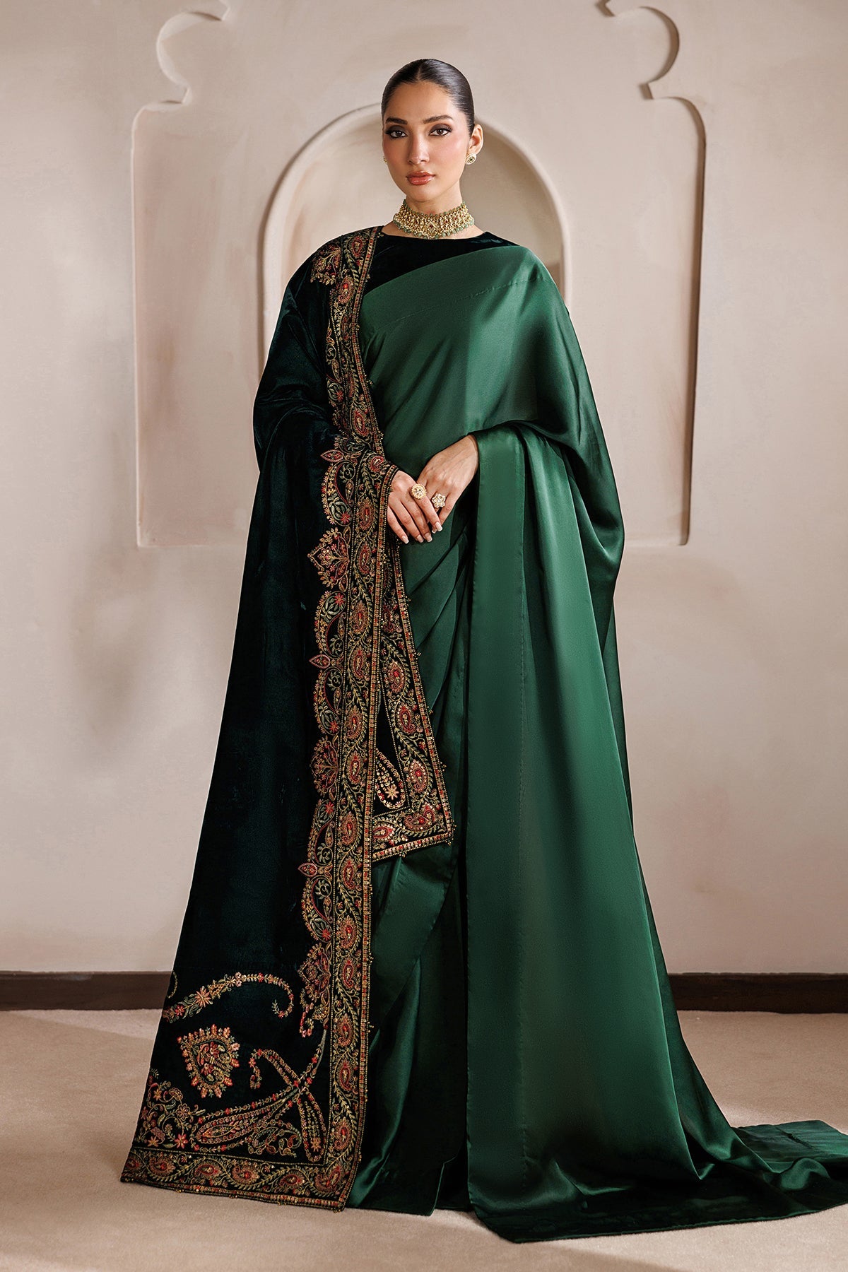 EMBROIDERED VELVET SHAWL VS-75