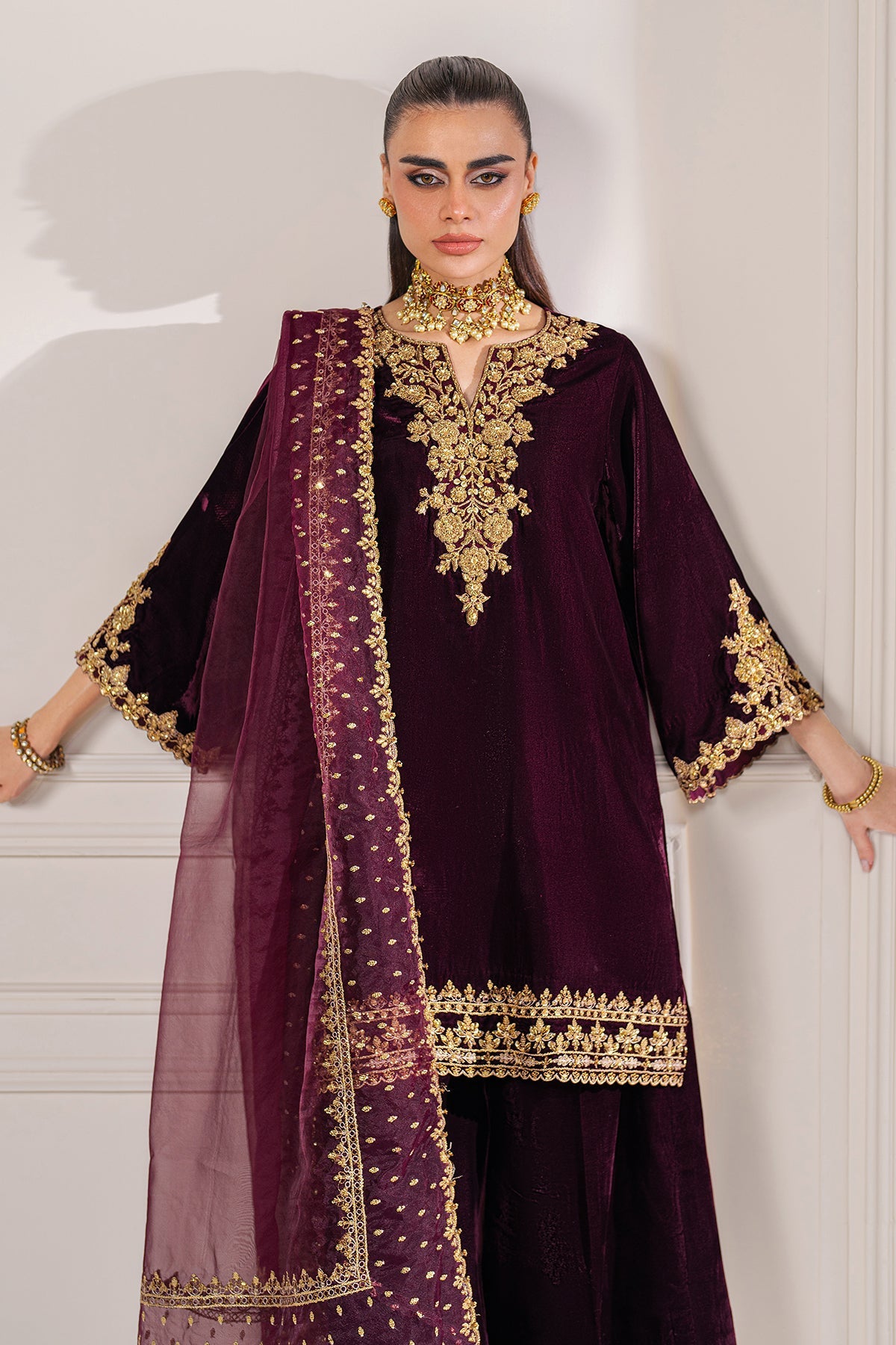 EMBROIDERED VELVET PR-1023