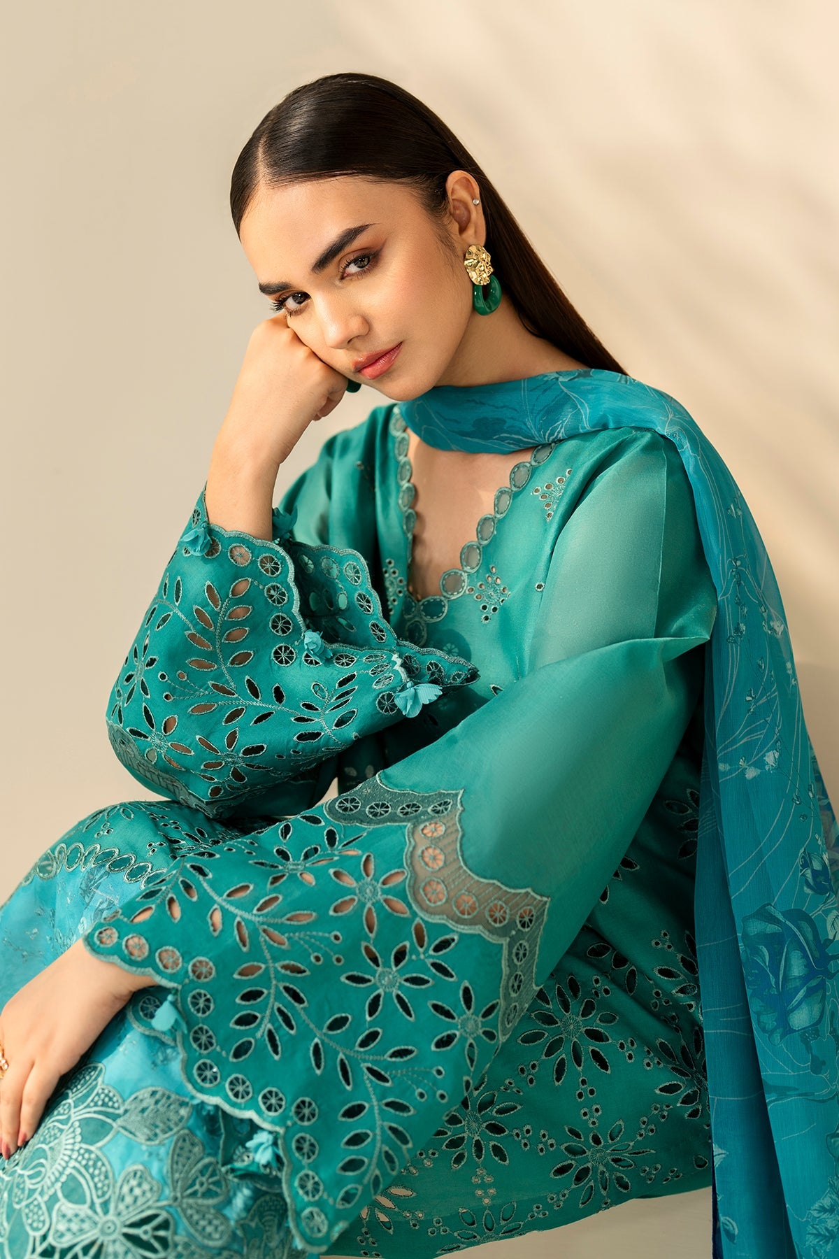 EMBROIDERED LAWN UF-4275