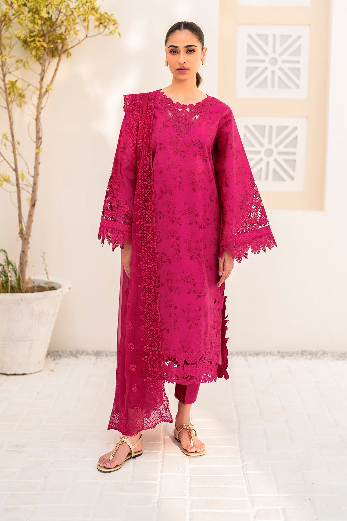 EMBROIDERED LAWN UF 668