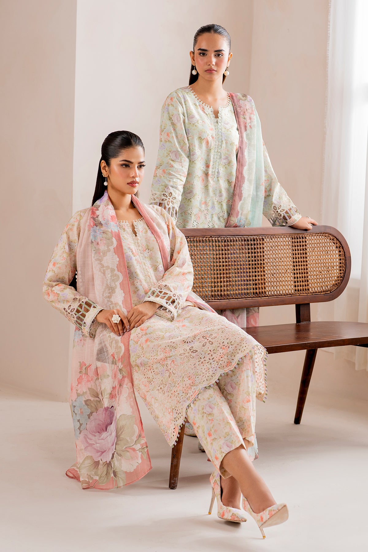 EMBROIDERED PRINTED LAWN UF-718