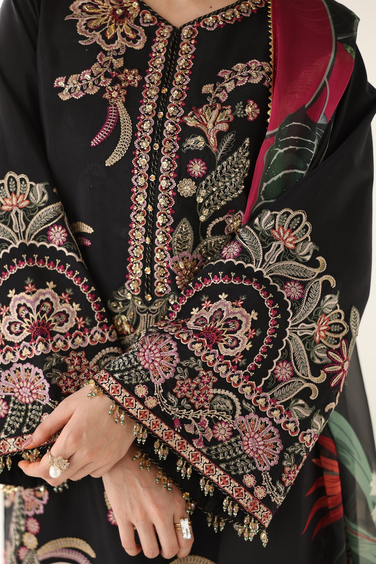 EMBROIDERED SILK SF-4175