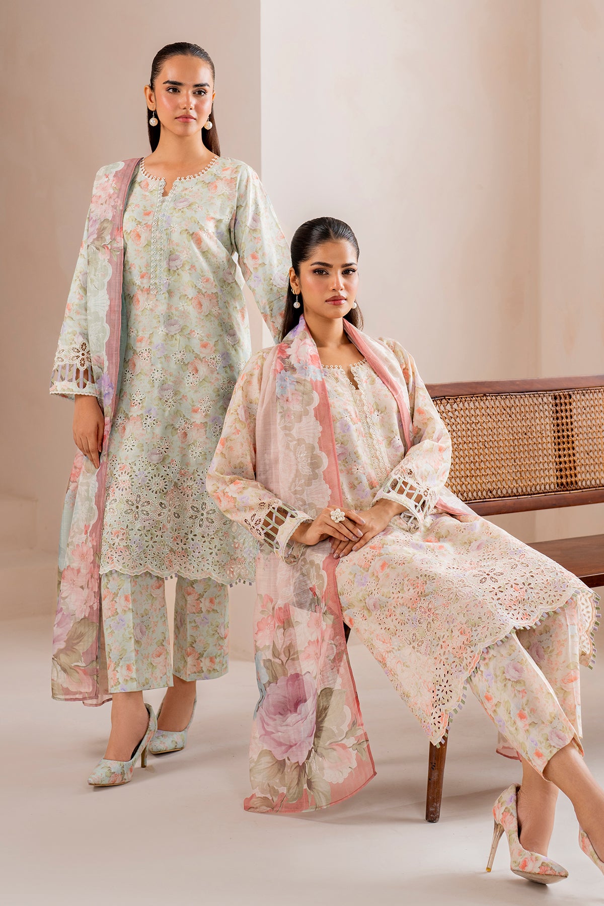 EMBROIDERED PRINTED LAWN UF-718