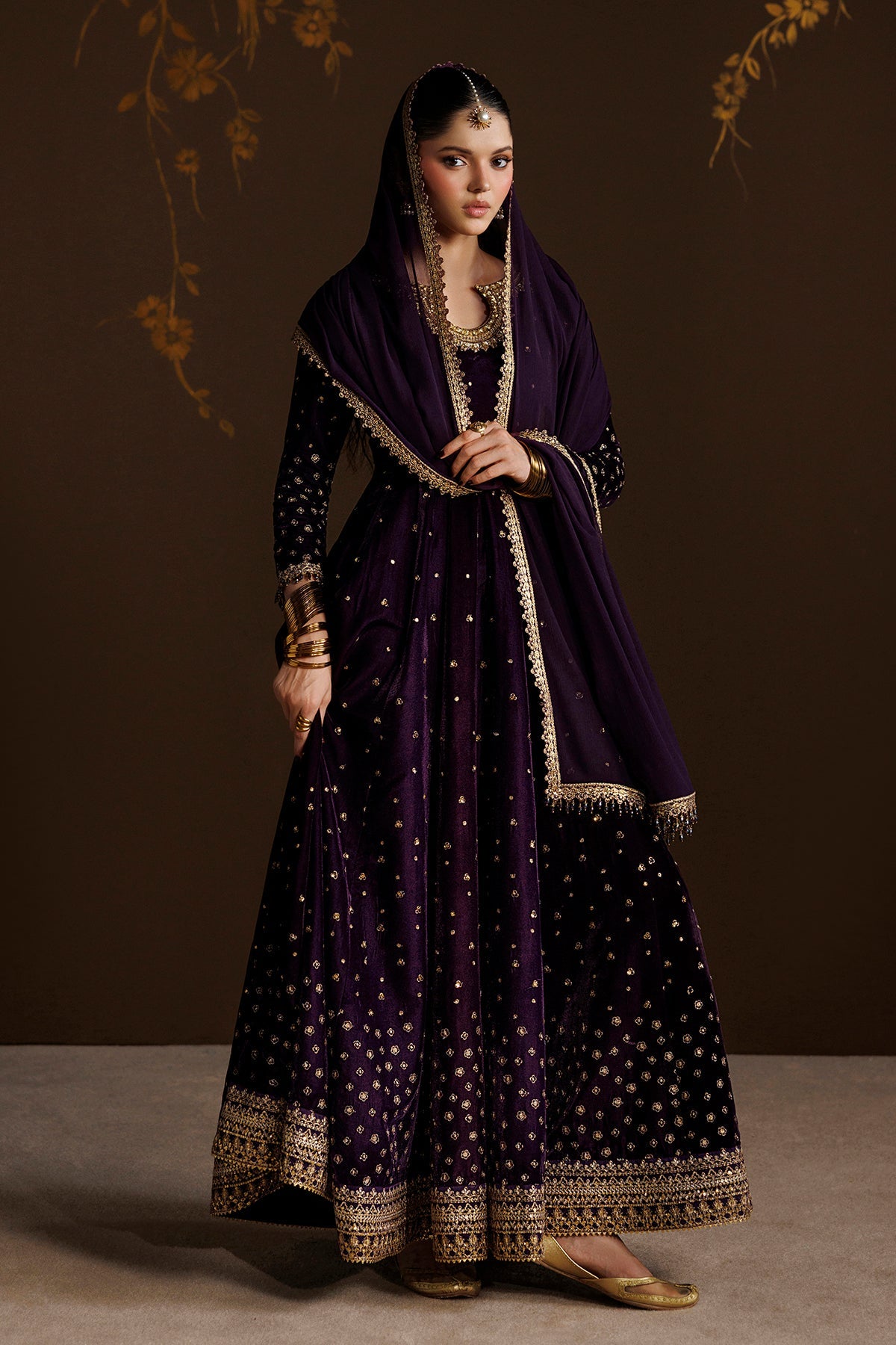 EMBROIDERED VELVET UF-4628