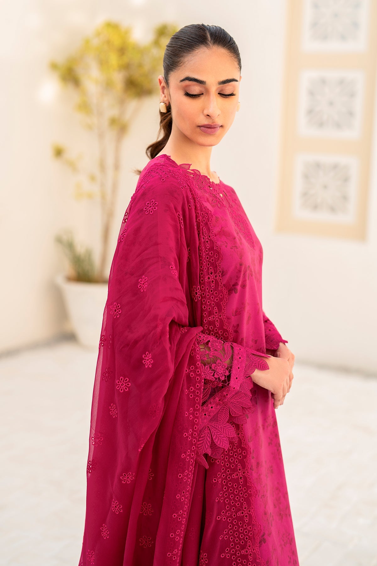 EMBROIDERED LAWN UF 668