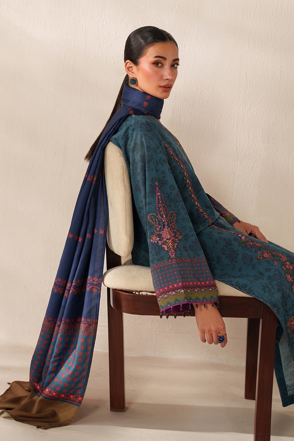 EMBROIDERED KHADDAR SF-4359