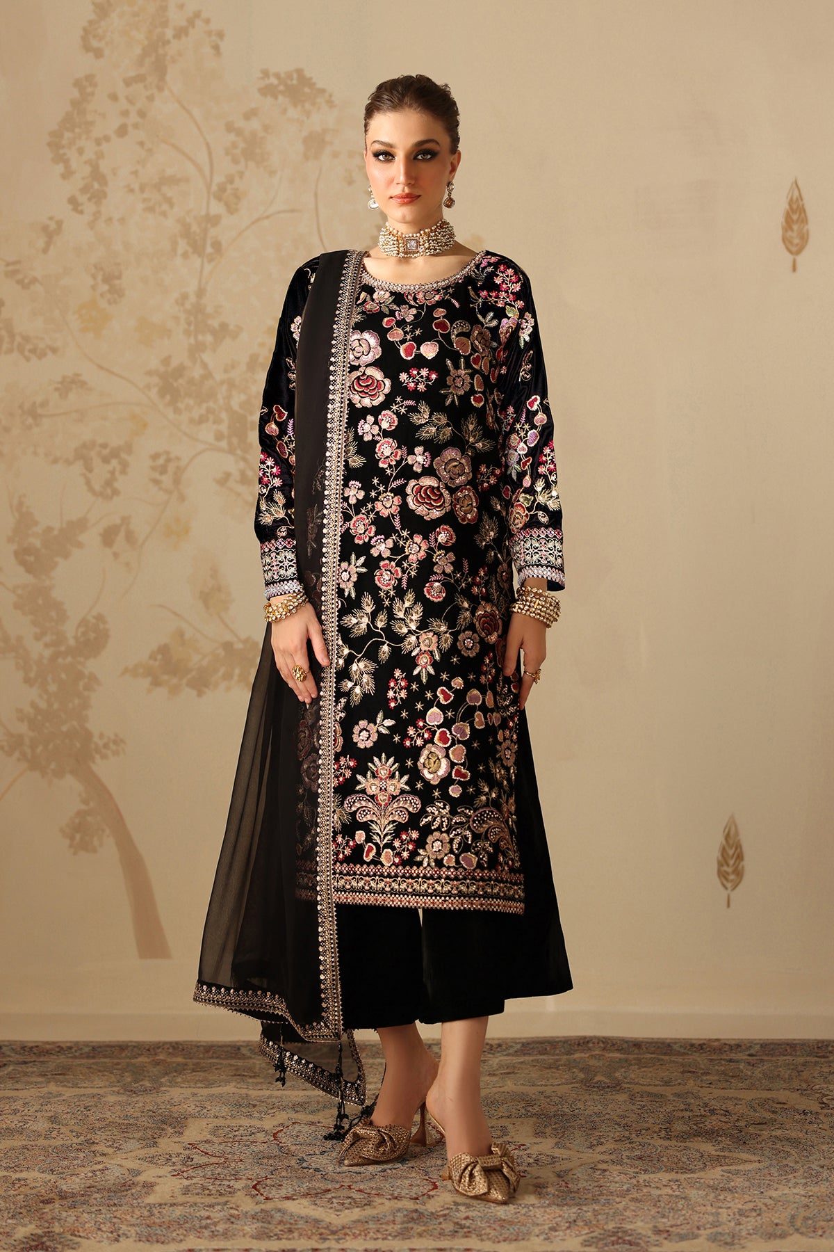 EMBROIDERED VELVET UF-4312