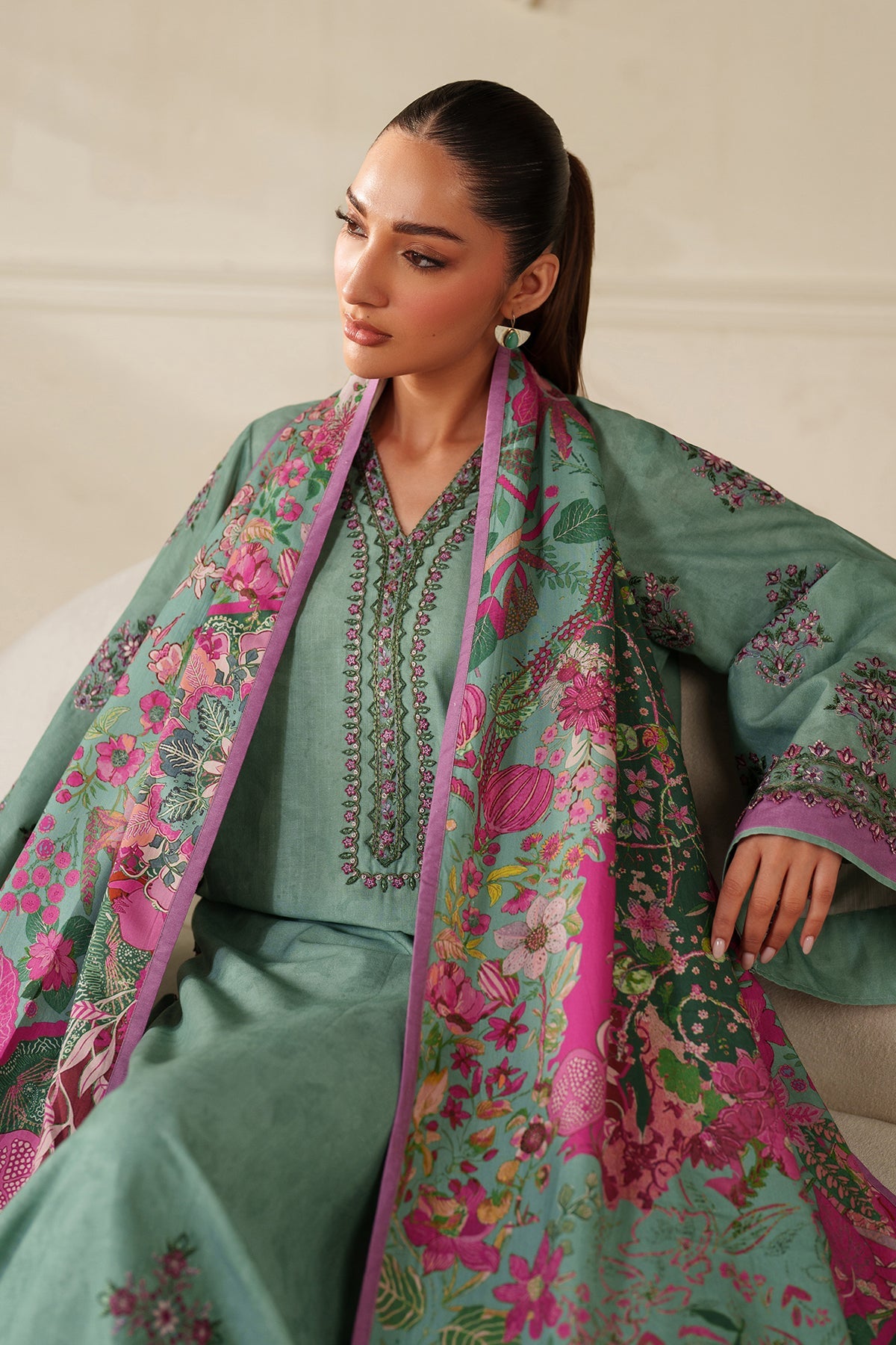 EMBROIDERED KHADDAR SF-4343
