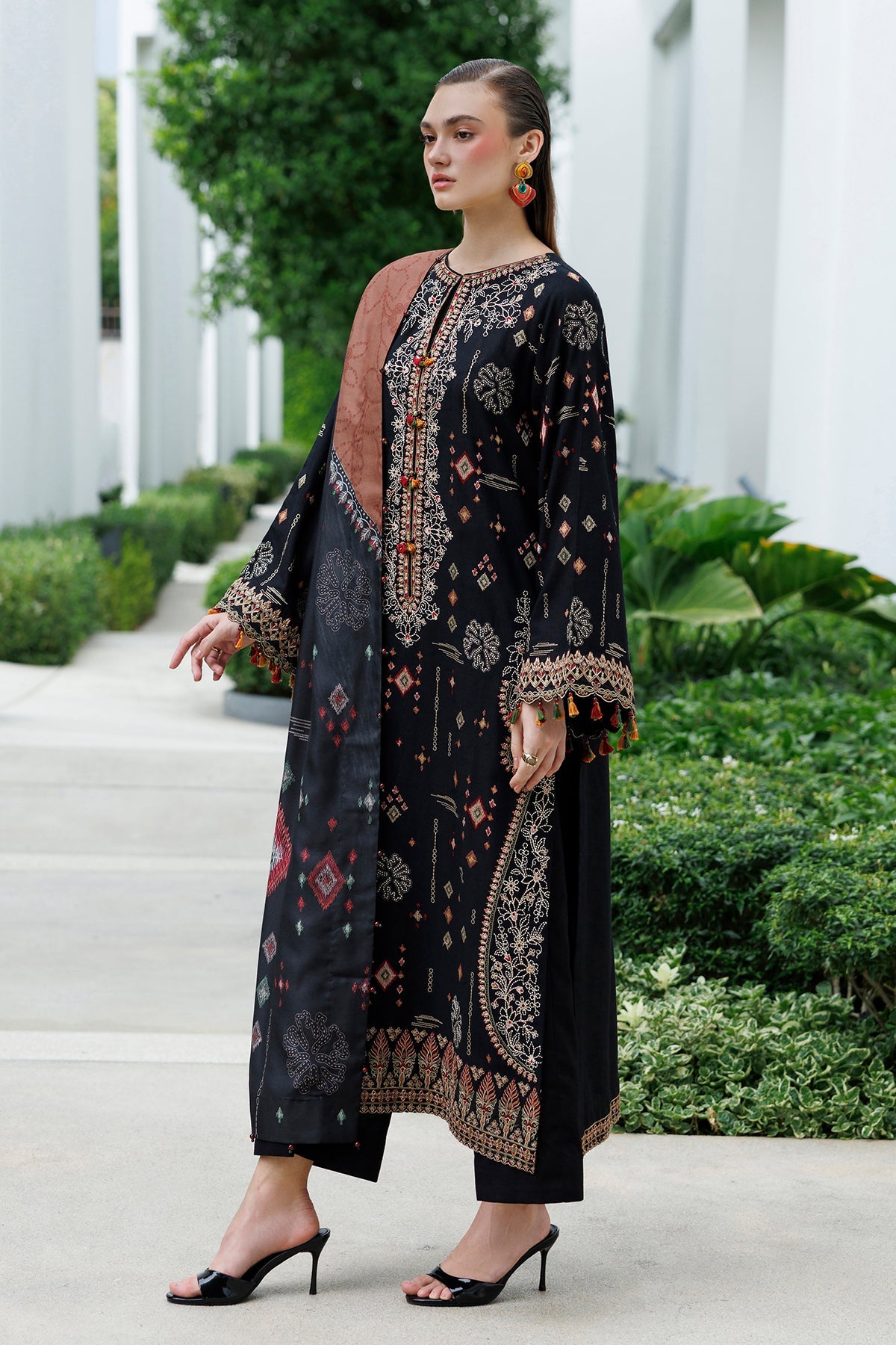 EMBROIDERED KHADDAR UF-4596