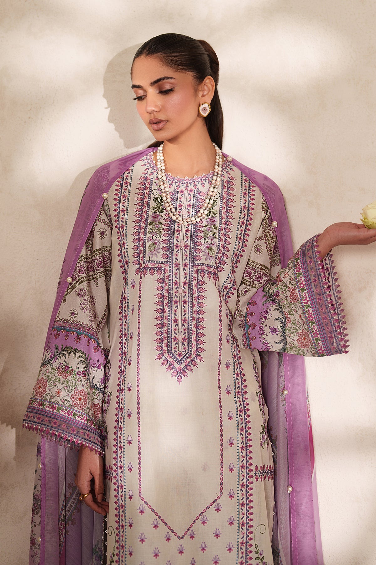 EMBROIDERED LAWN SF-4411