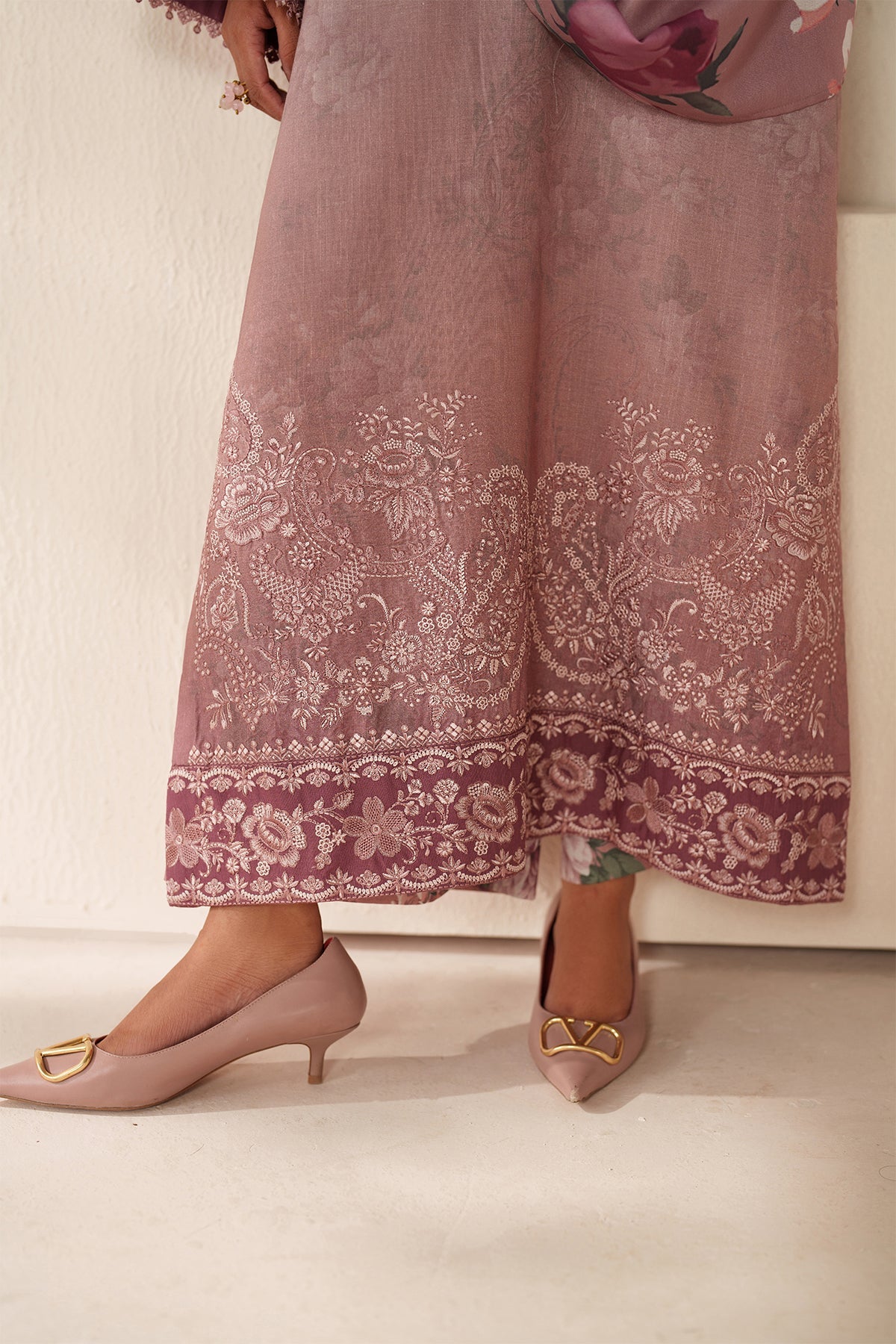 EMBROIDERED KHADDAR SF-4360