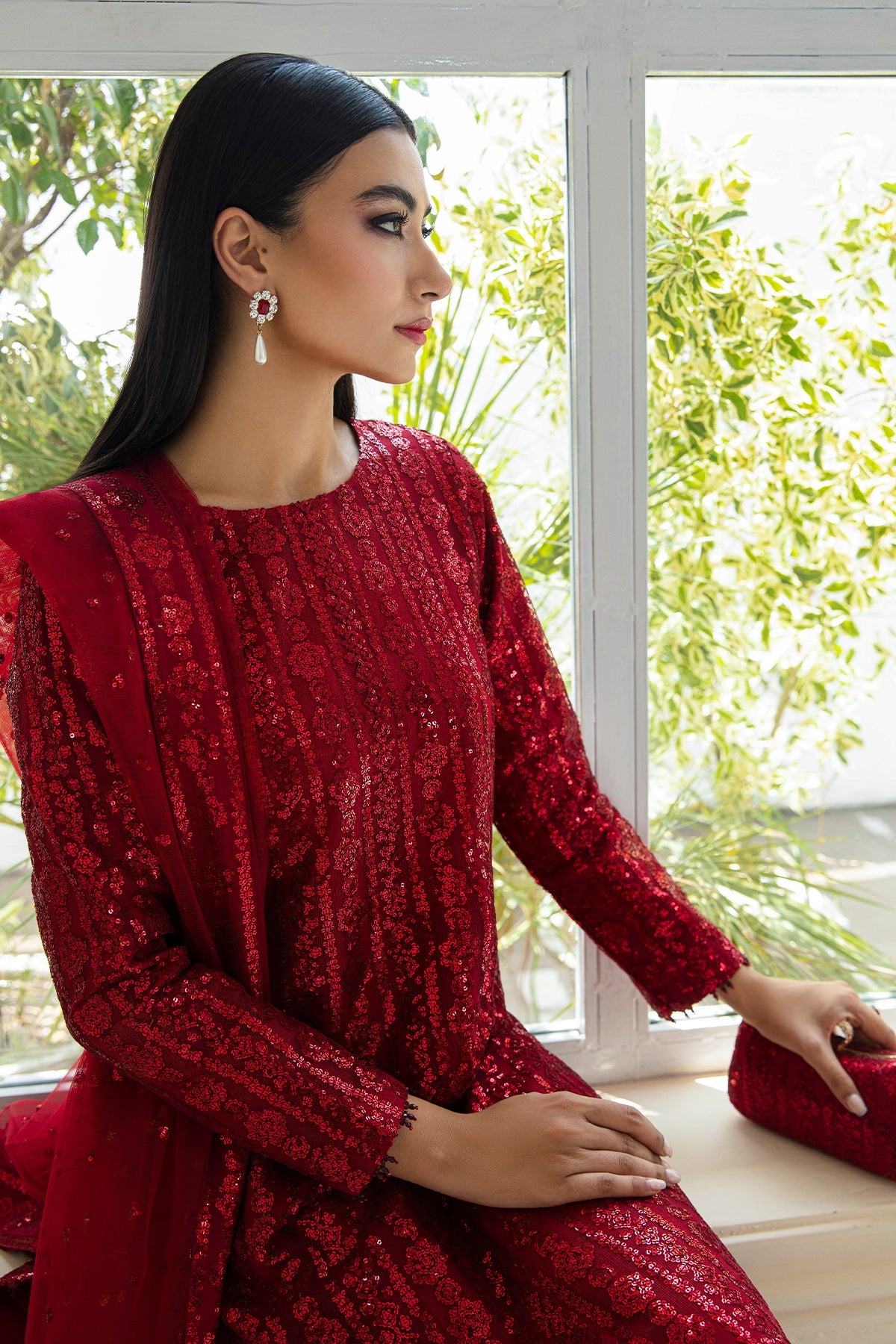 EMBROIDERED NET UF-385