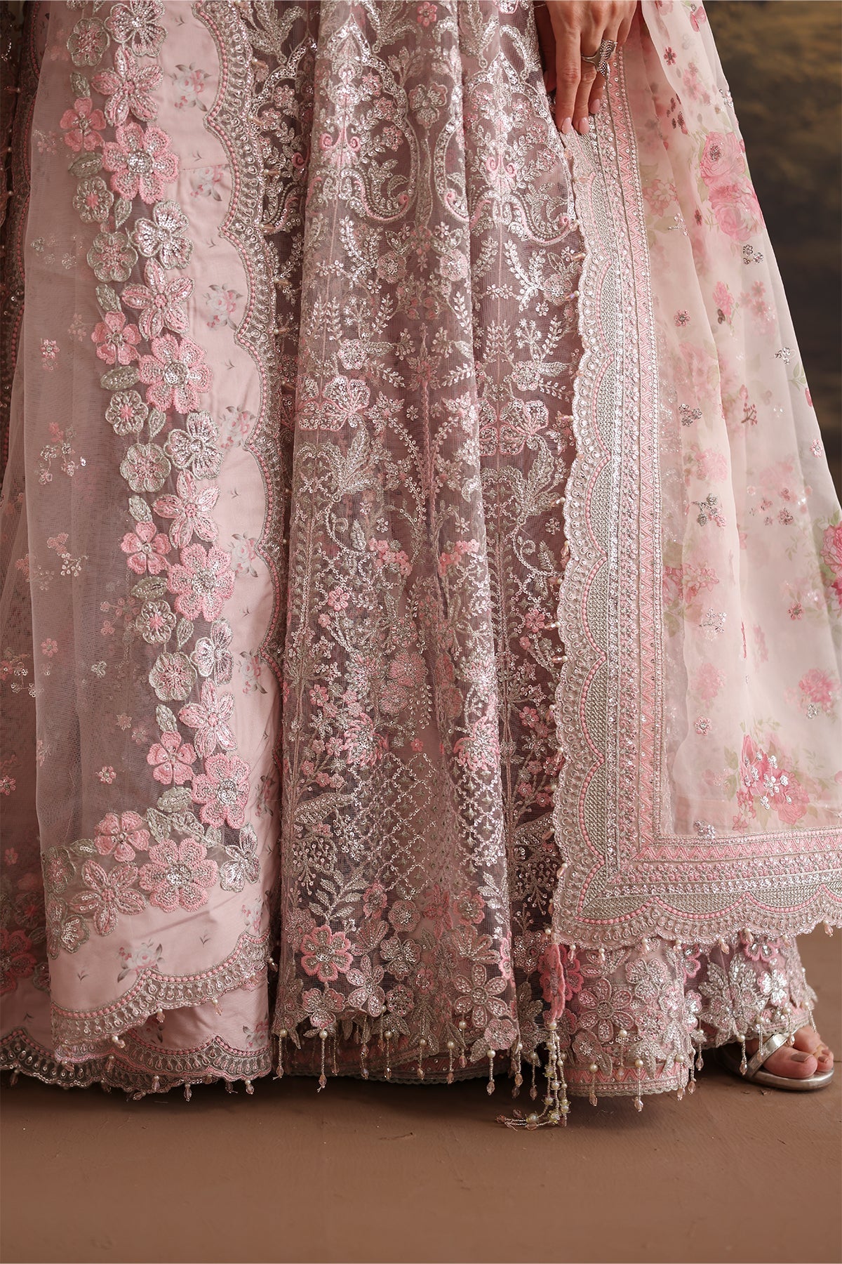 EMBROIDERED NET SF-4380