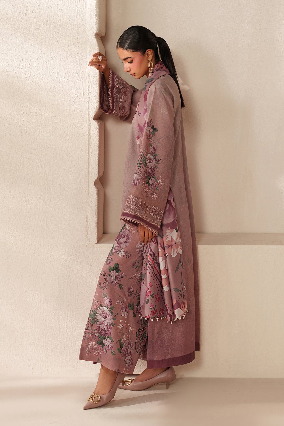 EMBROIDERED KHADDAR SF-4360