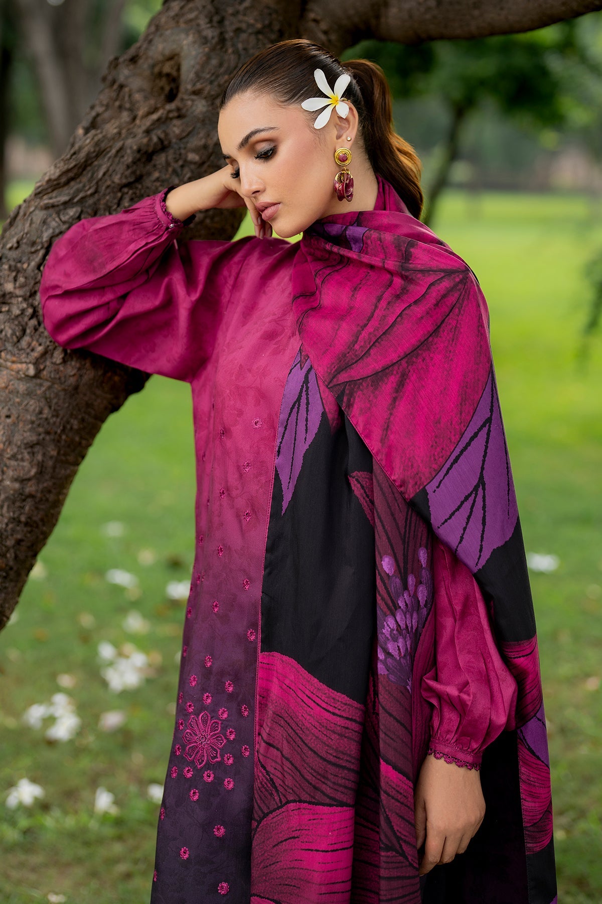 EMBROIDERED VISCOSE UF-722