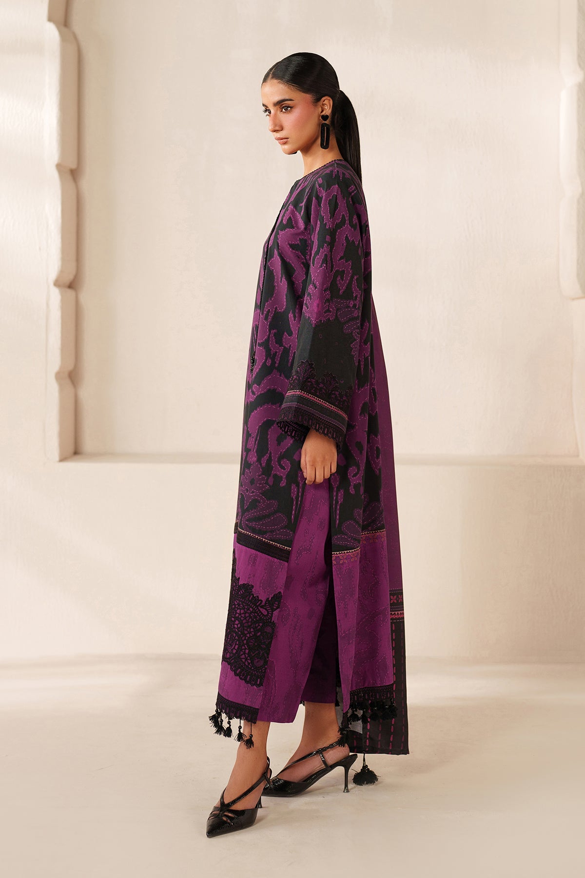 EMBROIDERED VISCOSE SF-4362