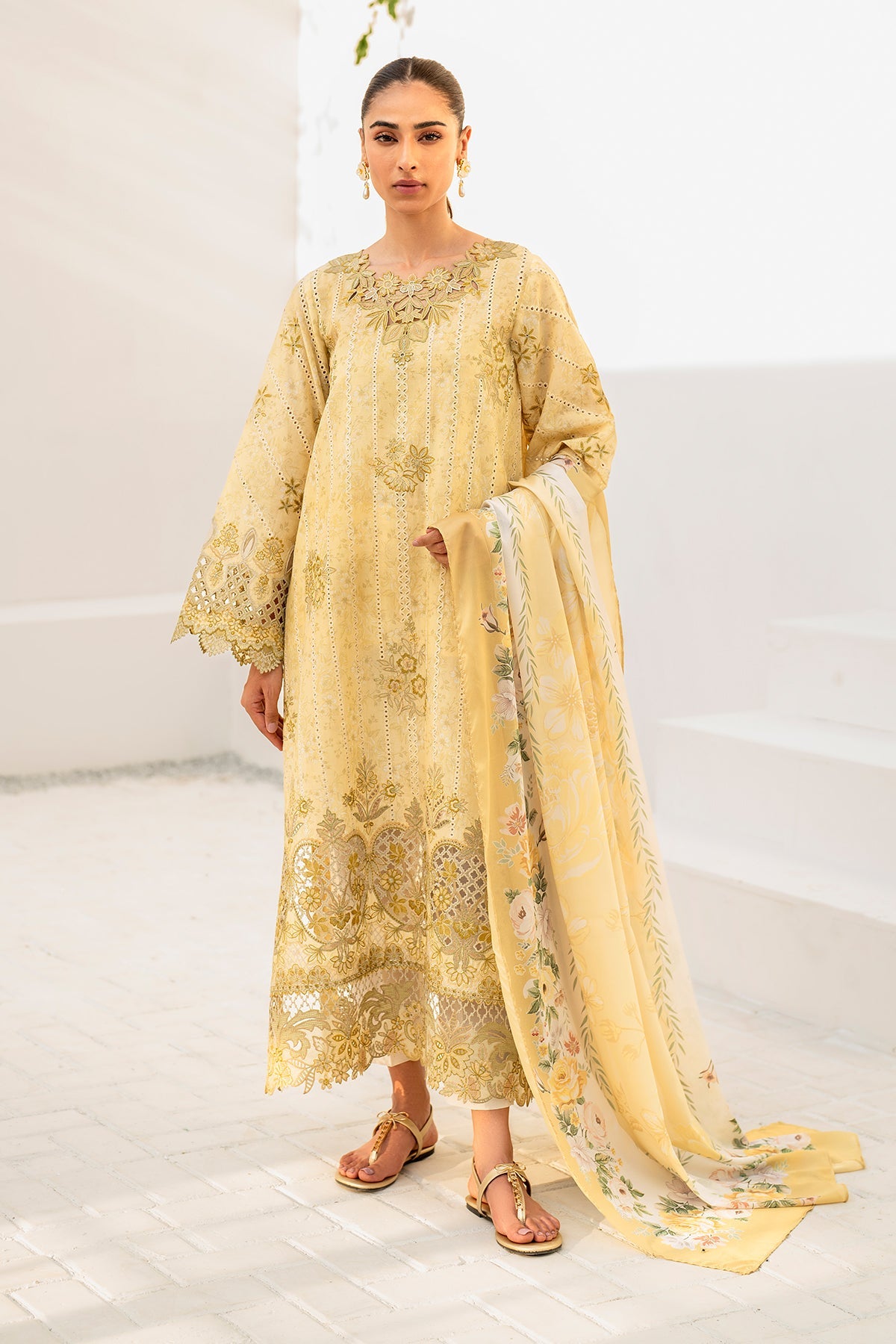 EMBROIDERED  LAWN UF-670