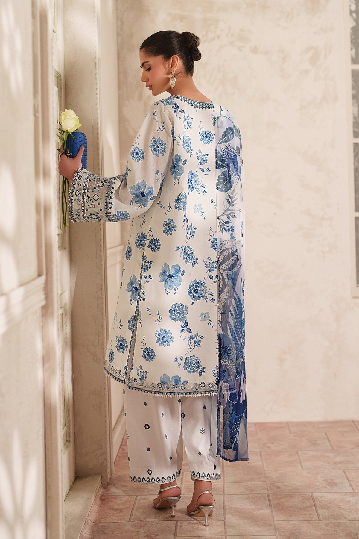 EMBROIDERED LAWN SF-4413