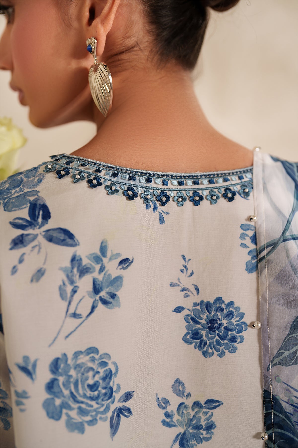 EMBROIDERED LAWN UF-4413
