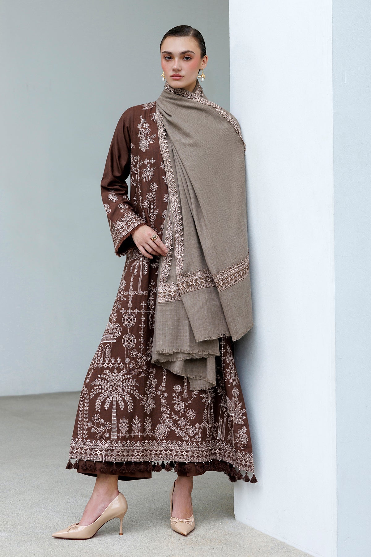 EMBROIDERED KHADDAR UF-4598