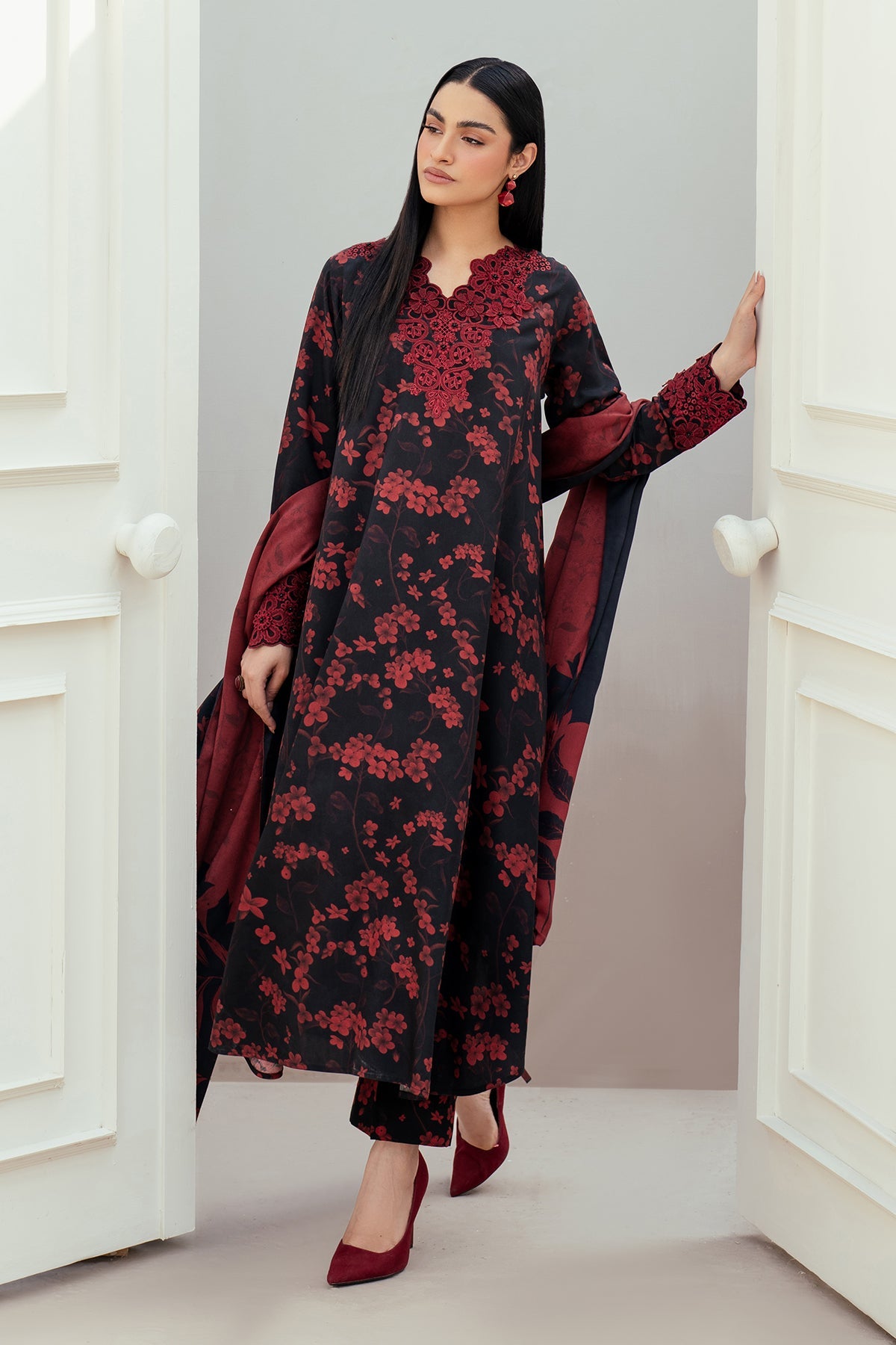 EMBROIDERED KHADDAR SF-4010