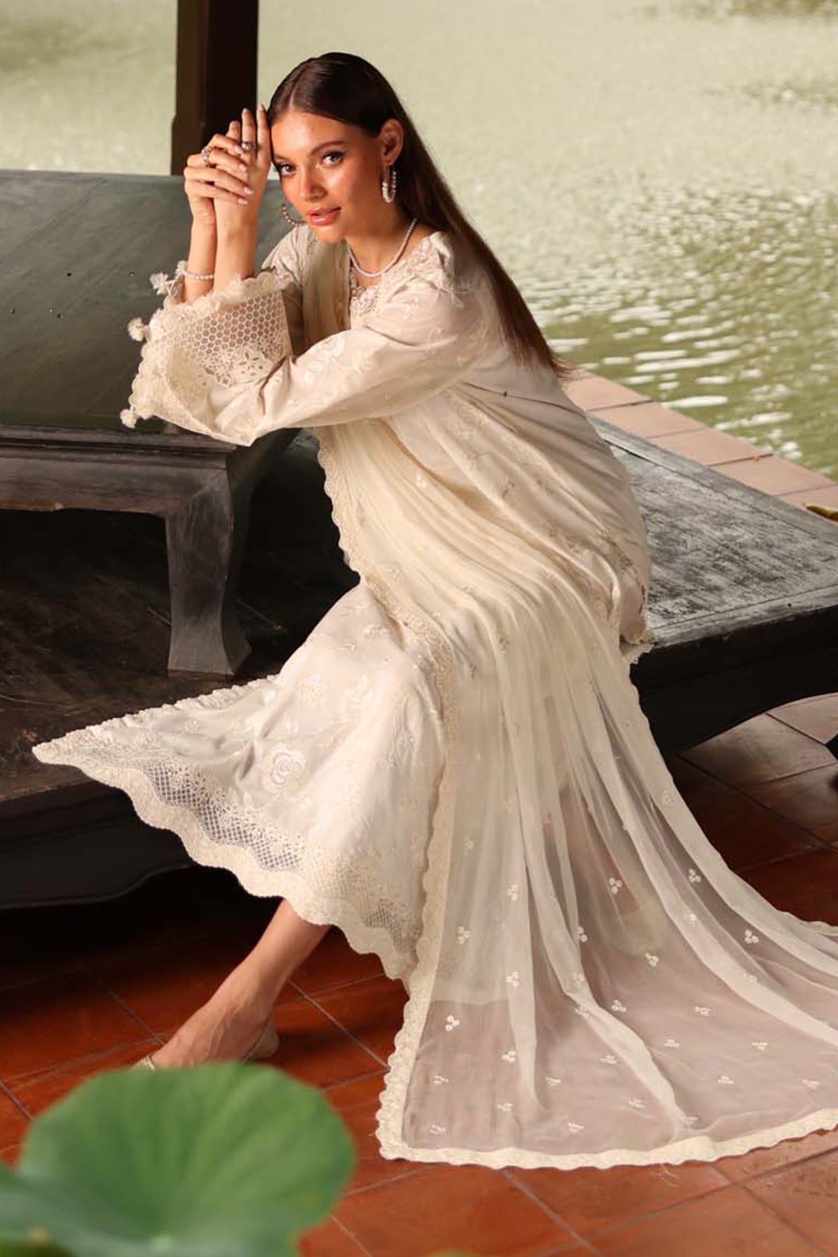 EMBROIDERED LAWN SF-4248