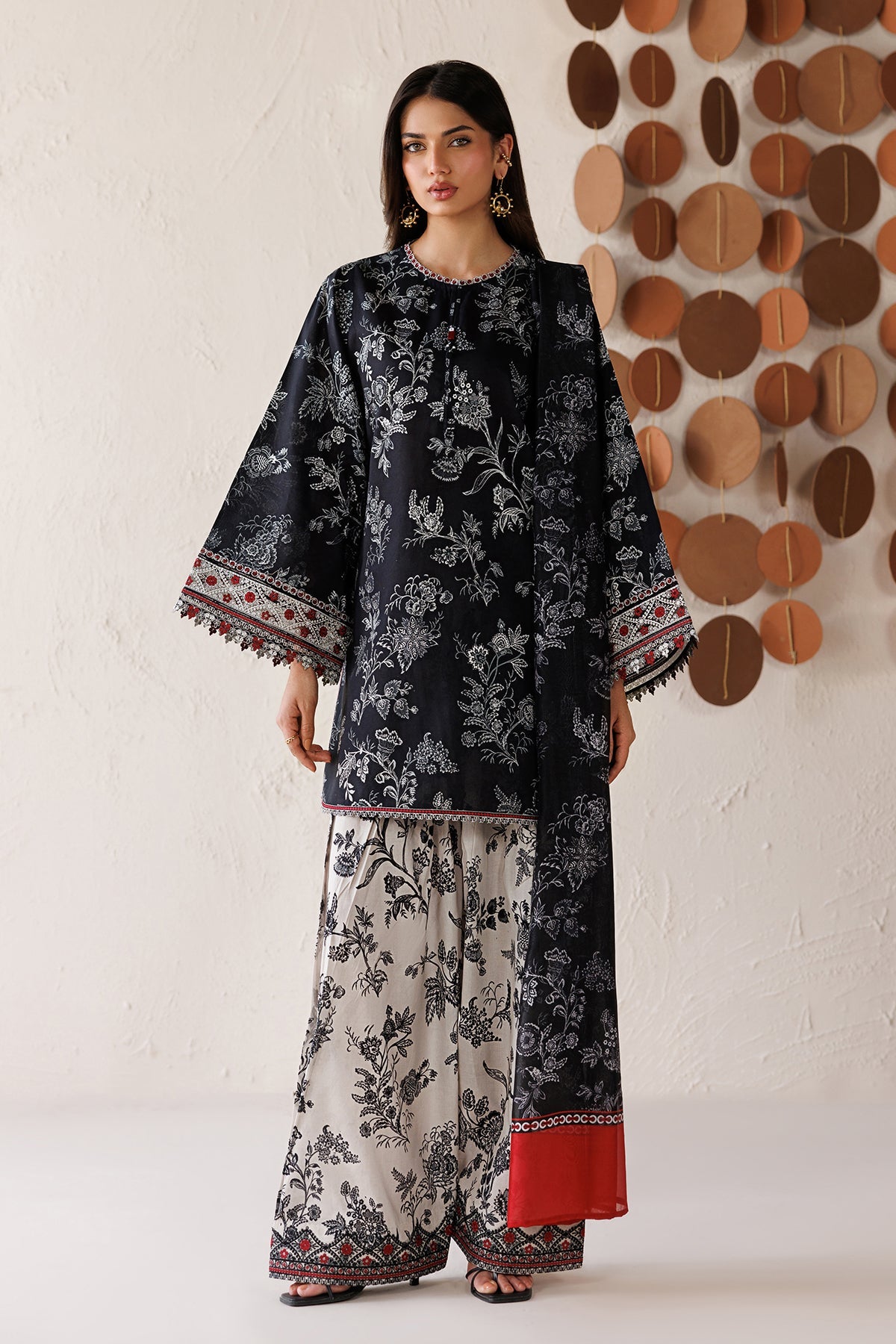 EMBROIDERED LAWN UF-4514