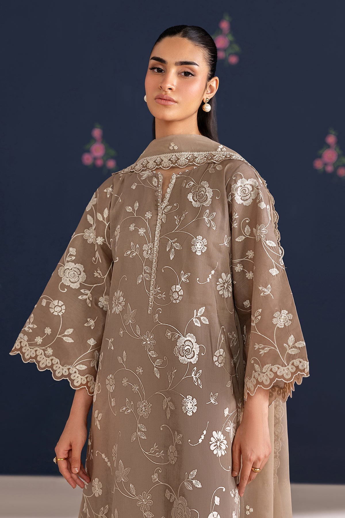 EMBROIDERED LAWN SF-4467