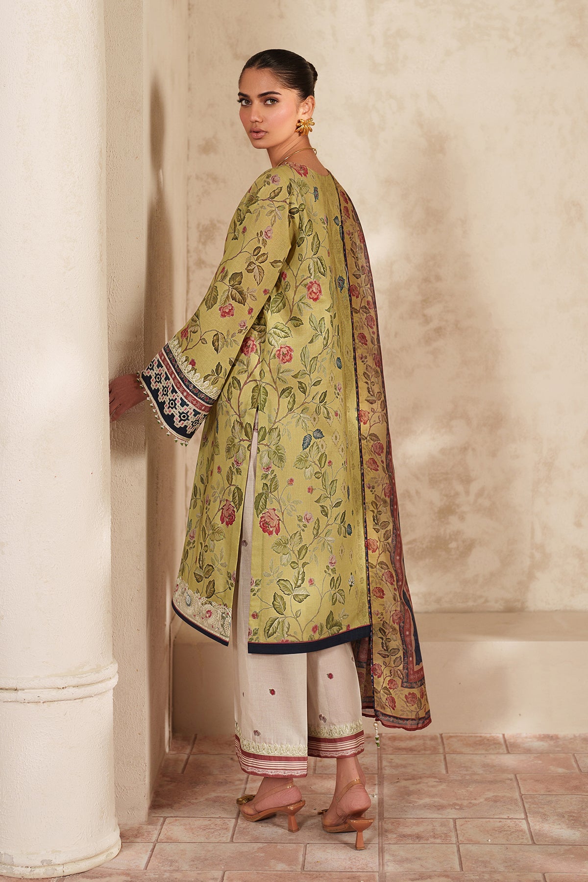 EMBROIDERED LAWN UF-4414