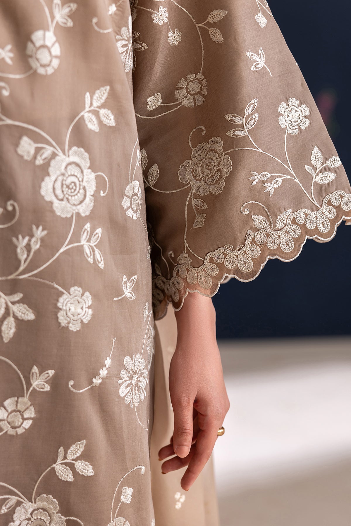EMBROIDERED LAWN SF-4467