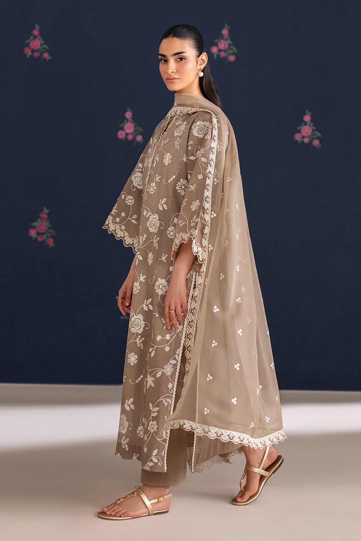 EMBROIDERED LAWN SF-4467