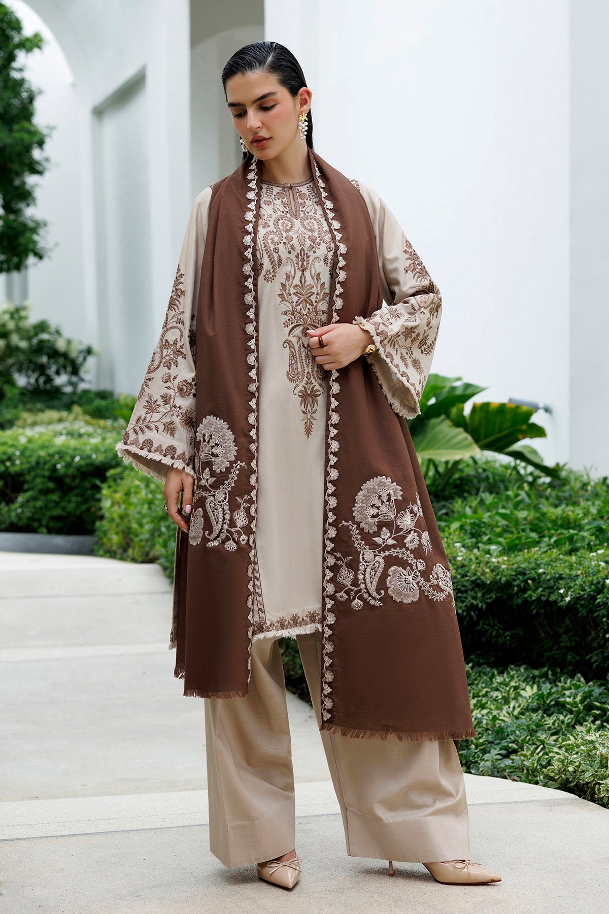 EMBROIDERED KHADDAR UF-4595