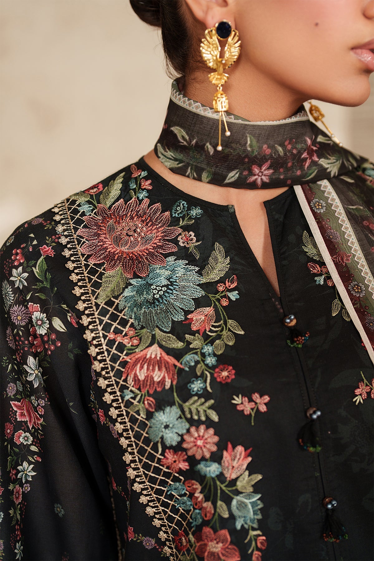 EMBROIDERED LAWN UF-4415