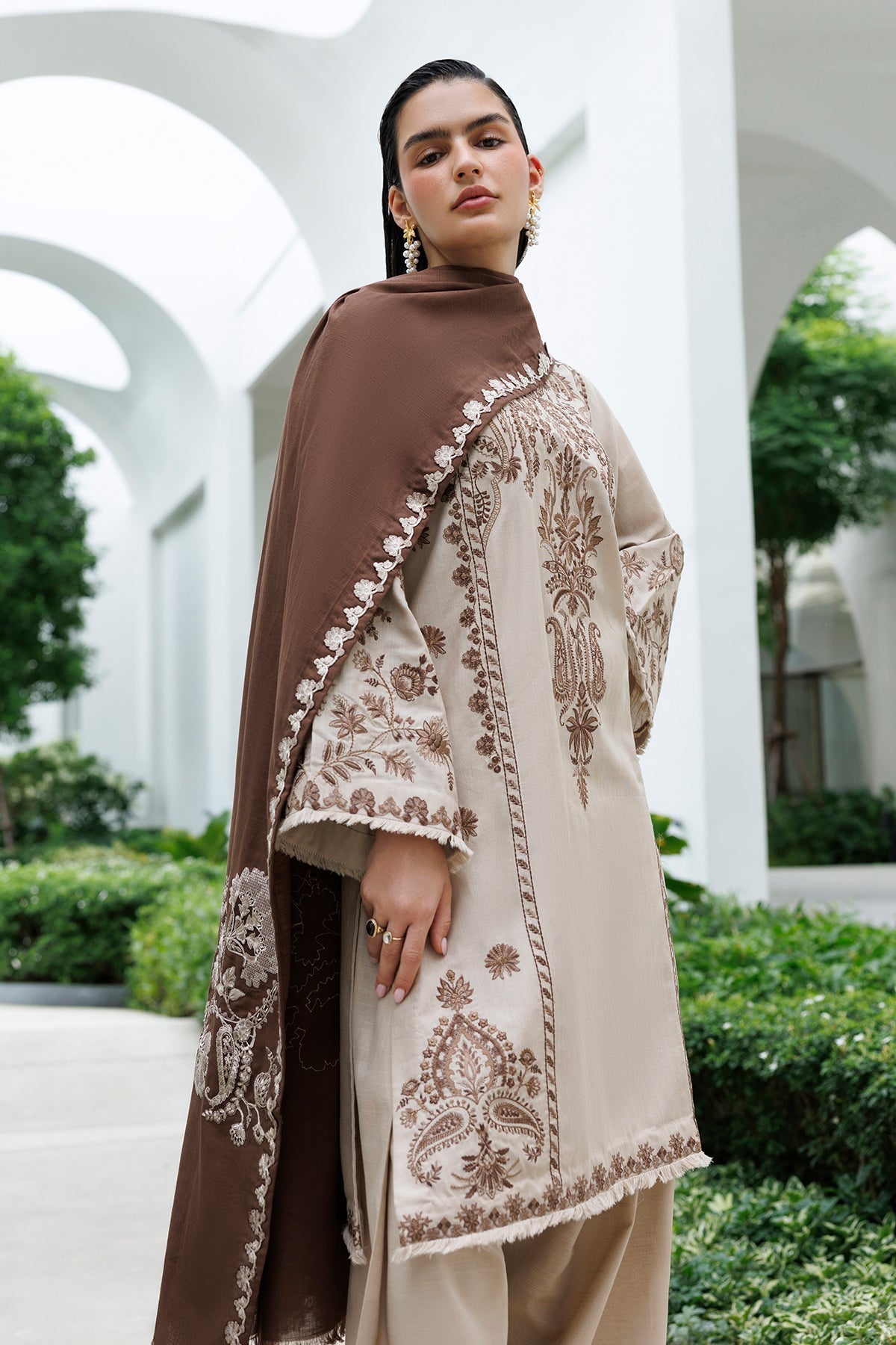 EMBROIDERED KHADDAR UF-4595