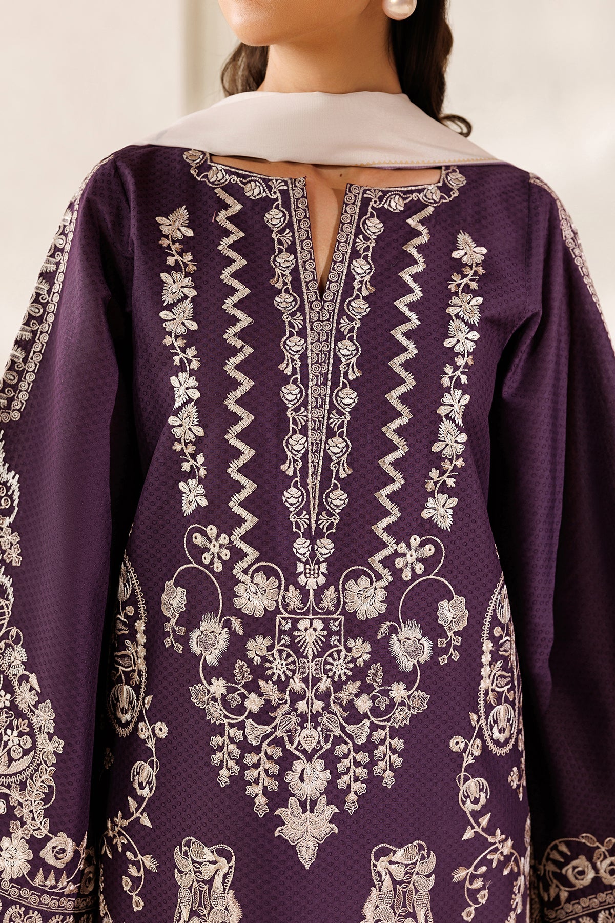 EMBROIDERED SELF JACQUARD LAWN SF-4479