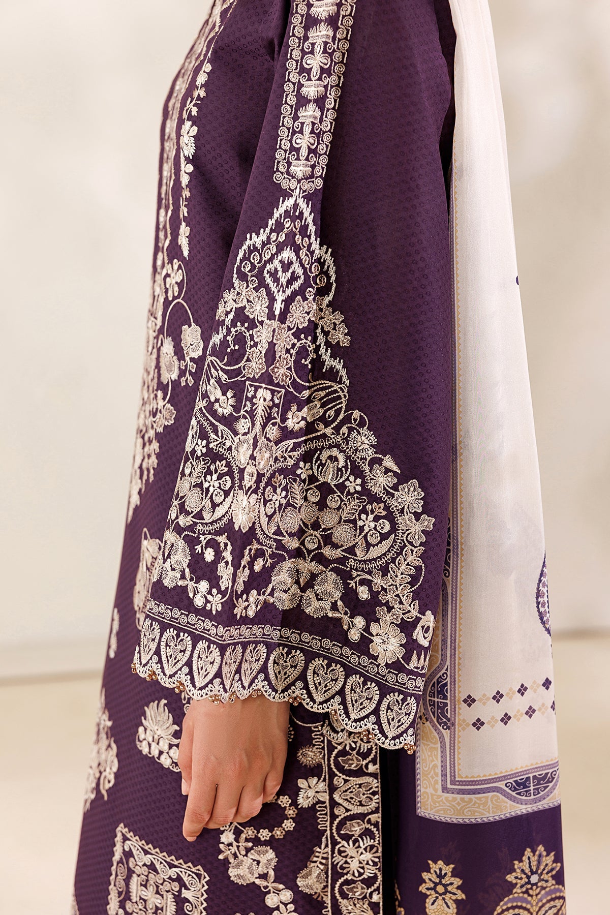 EMBROIDERED SELF JACQUARD LAWN UF-4479
