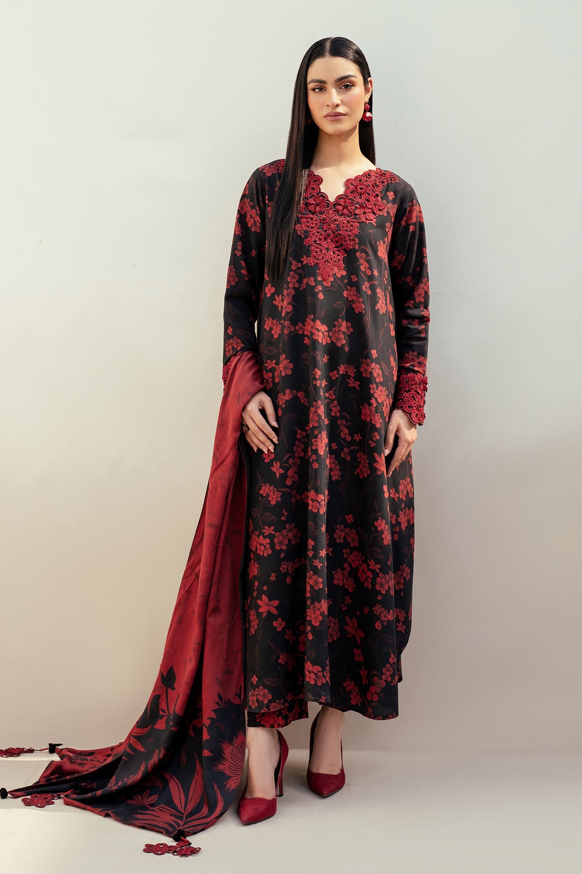 EMBROIDERED KHADDAR UF-4010