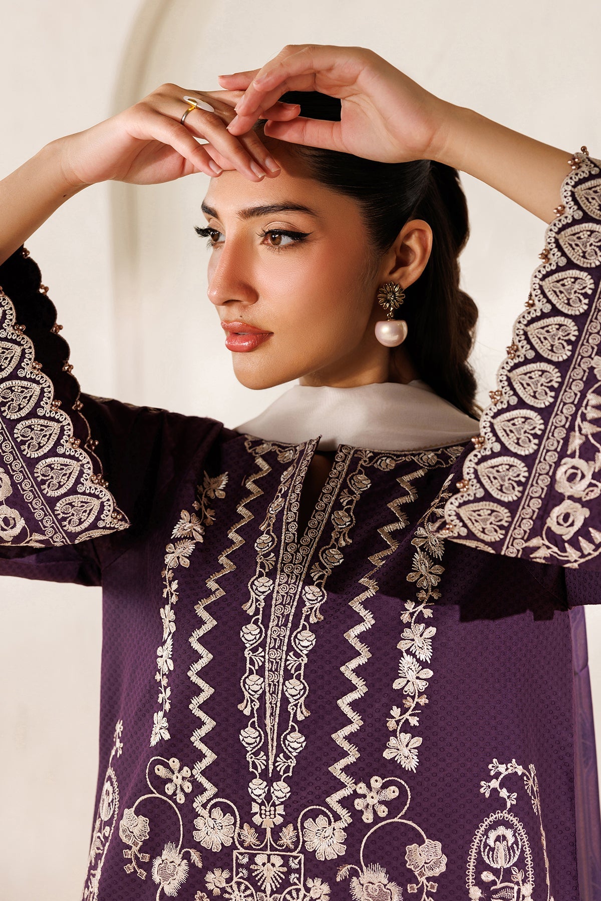 EMBROIDERED SELF JACQUARD LAWN SF-4479