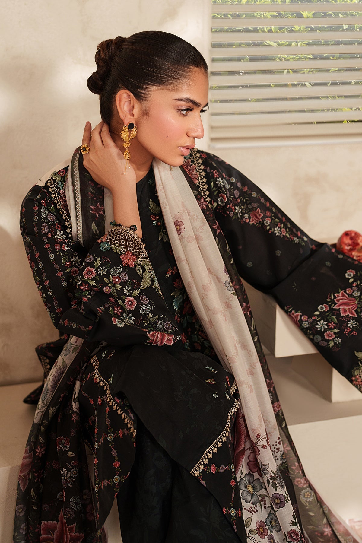 EMBROIDERED LAWN SF-4415