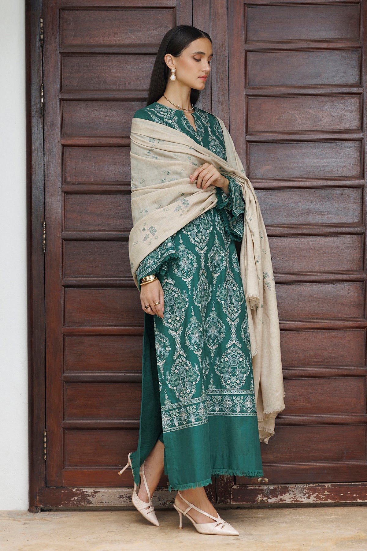 EMBROIDERED KHADDAR UF-4586