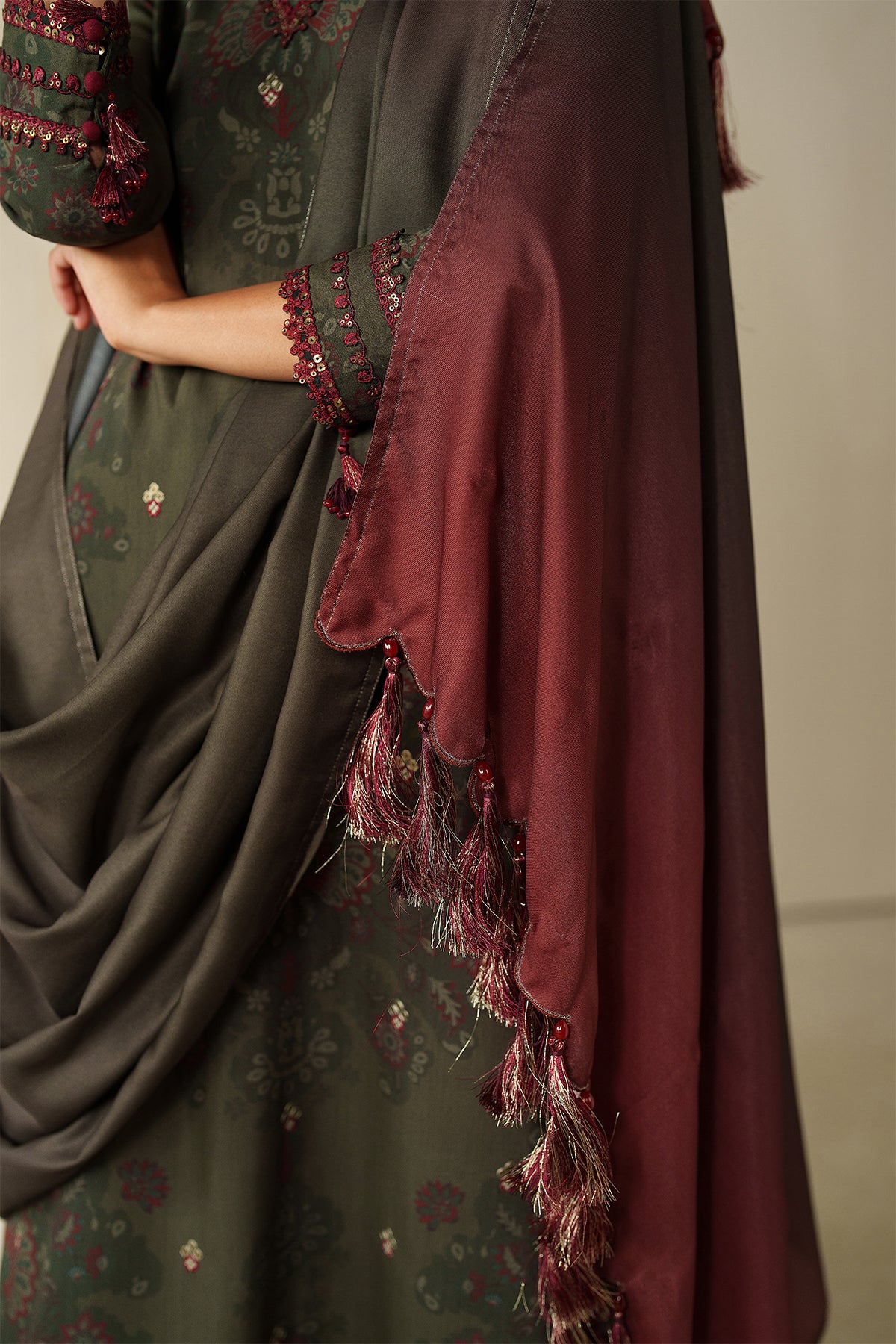 EMBROIDERED KHADDAR UF-4330