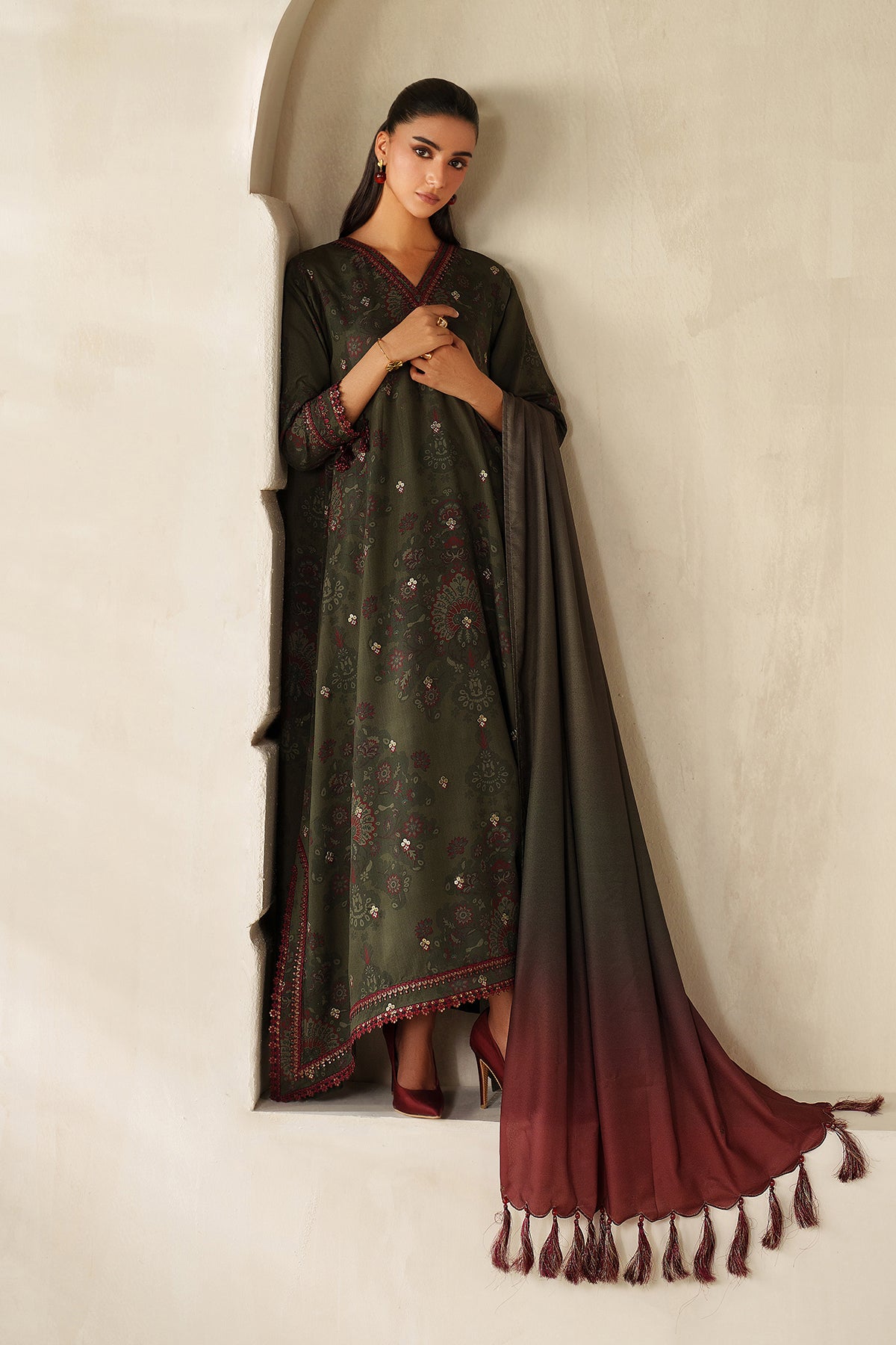 EMBROIDERED KHADDAR UF-4330