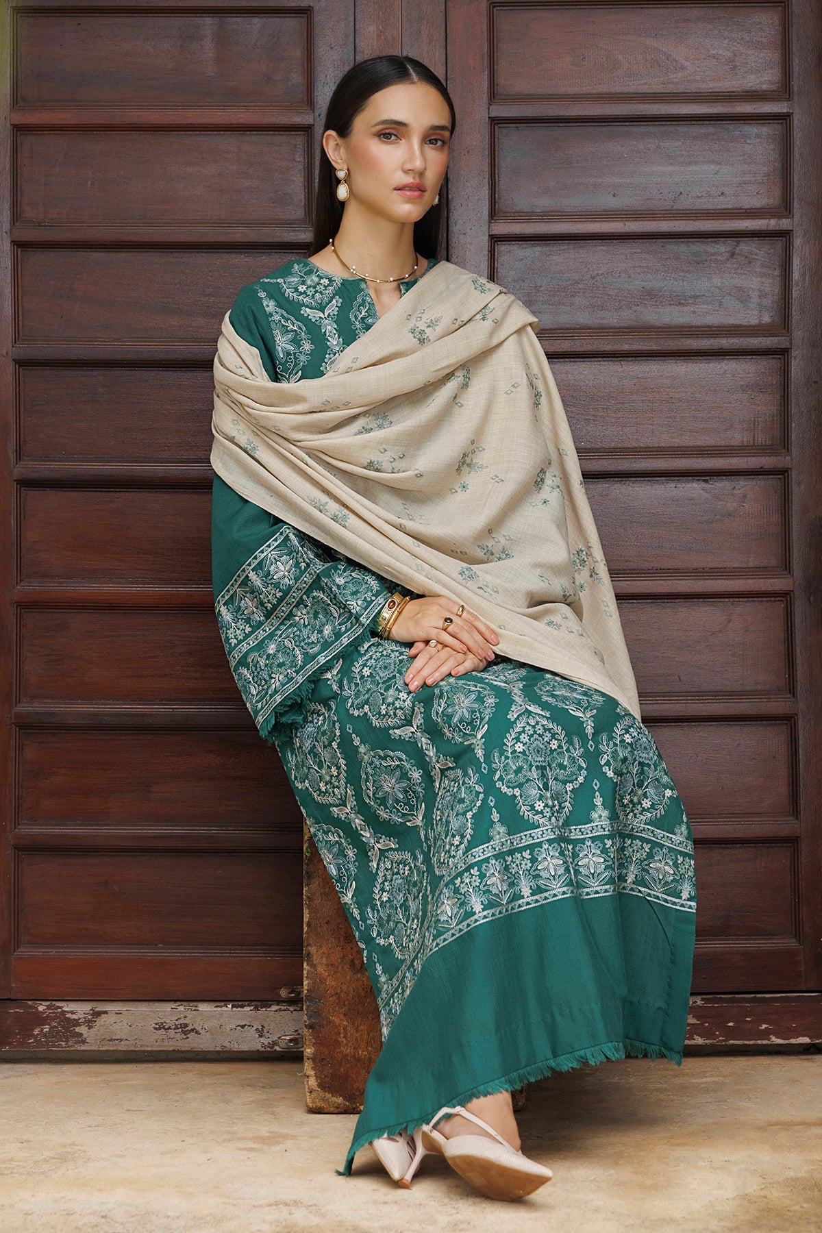 EMBROIDERED KHADDAR UF-4586