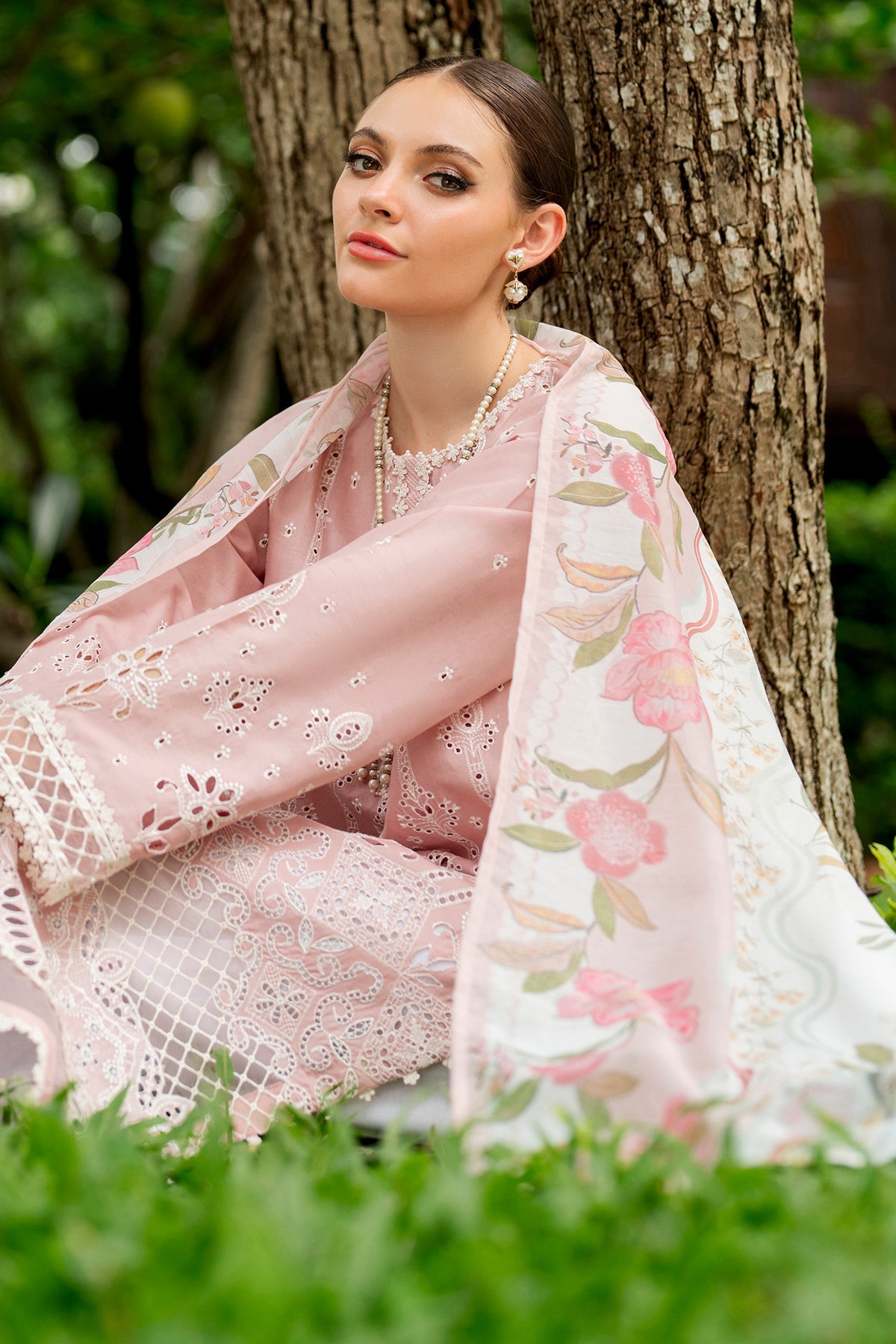 EMBROIDERED LAWN SF-4264