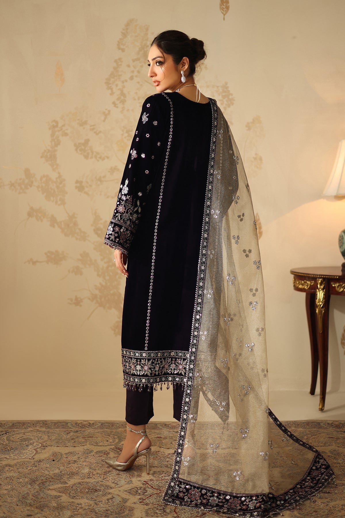 EMBROIDERED VELVET UF-4321