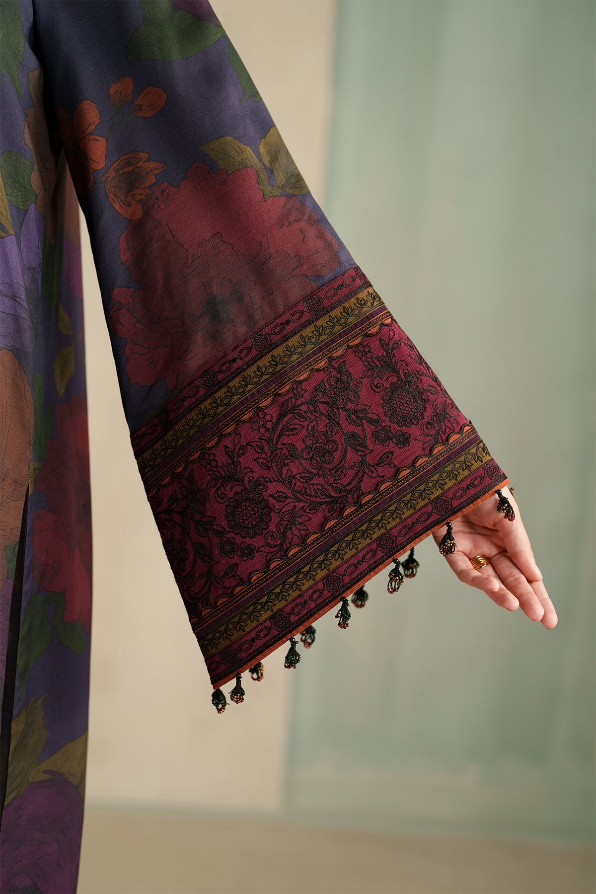 EMBROIDERED KHADDAR UF-4325