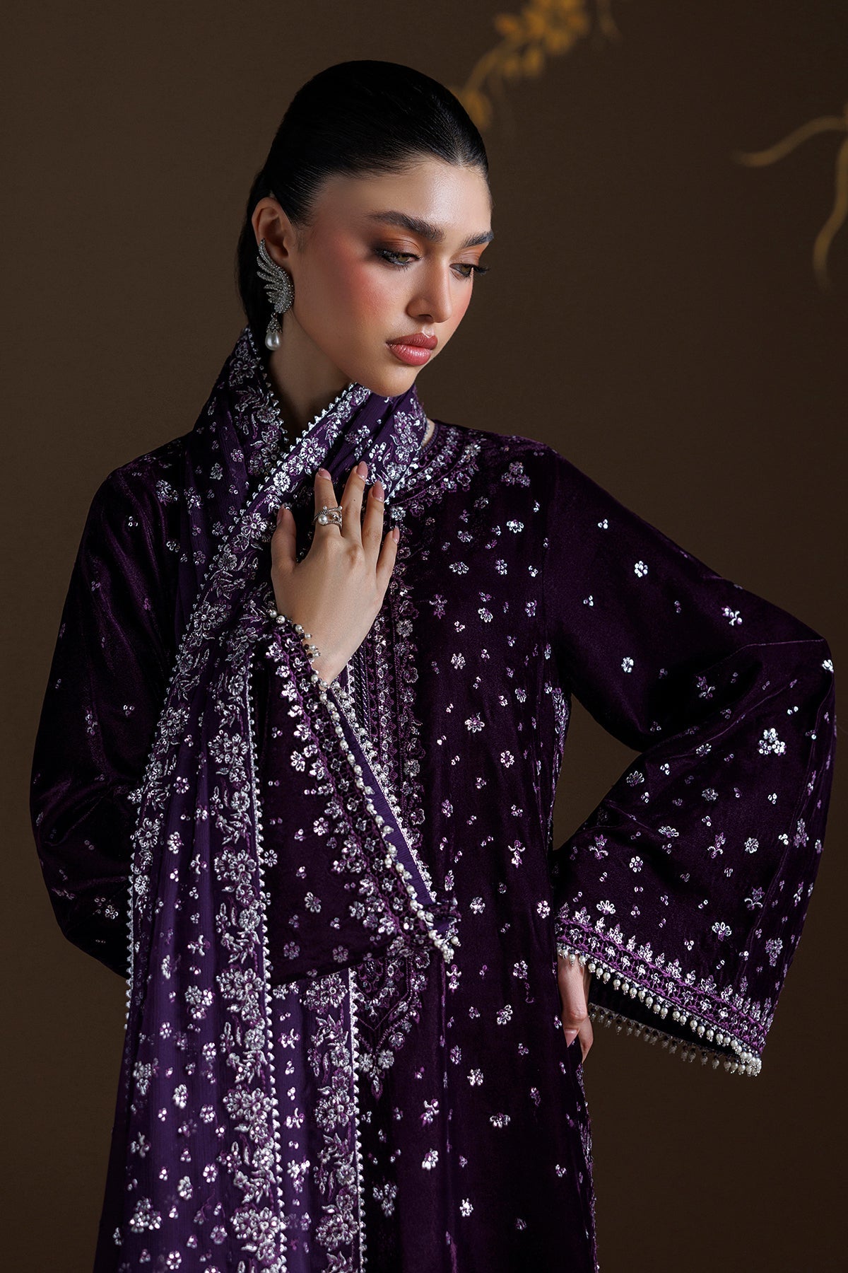 EMBROIDERED VELVET UF-4546