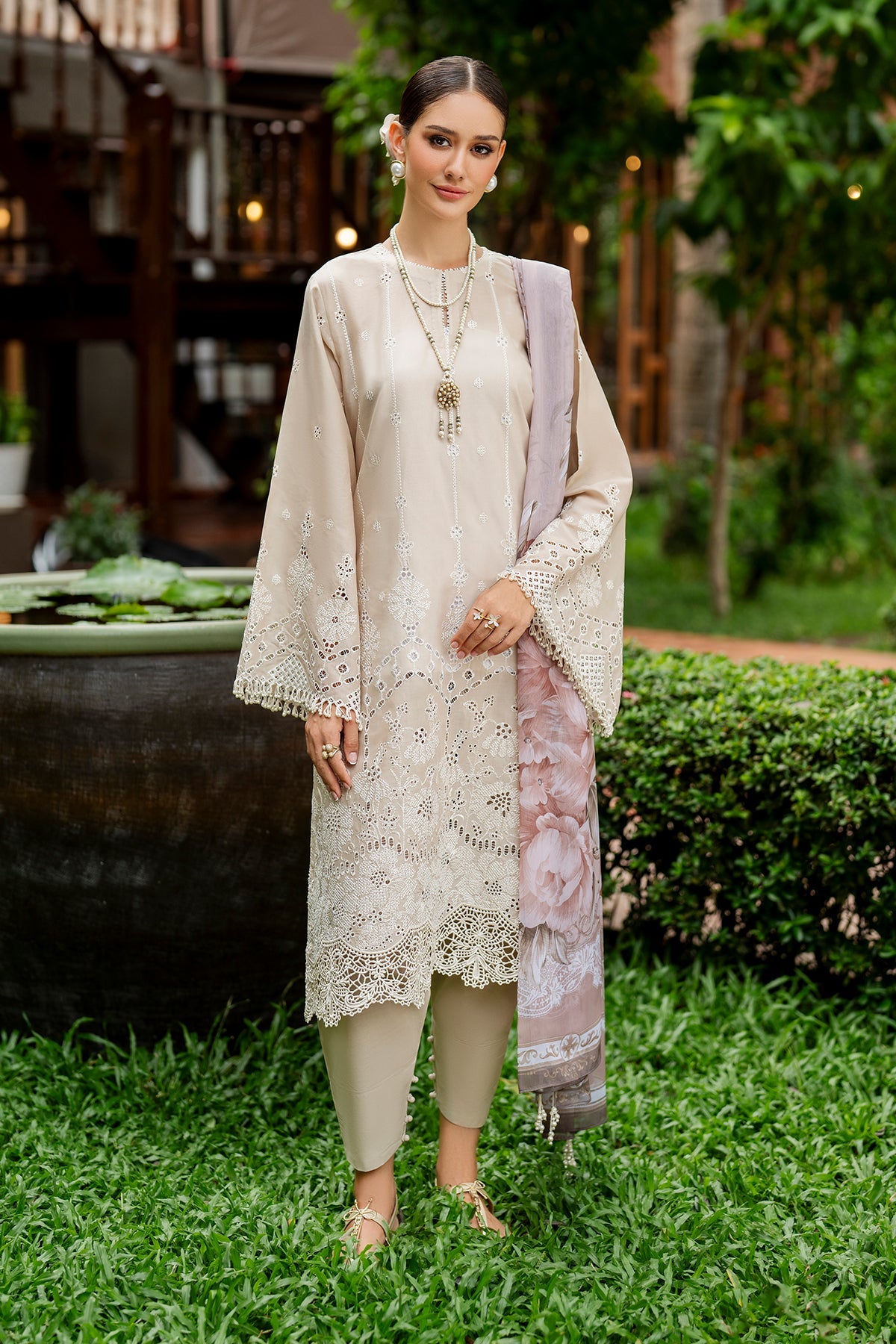 EMBROIDERED LAWN SF-4265